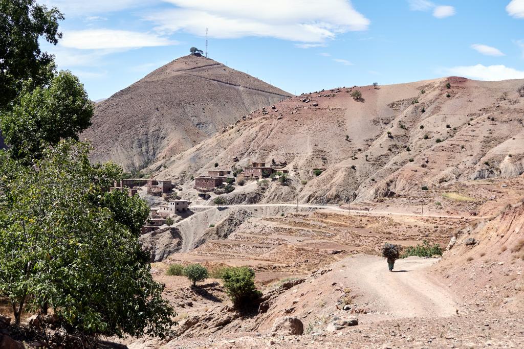 Descente vers Aït Mgharine [Maroc] - 2023