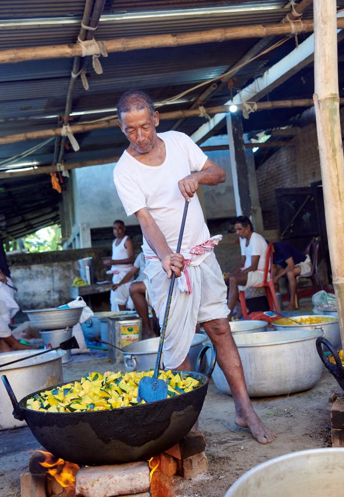 Cuisines, Sri Uttar Kamalabari satra [Majuli, Assam, Inde] - 2023