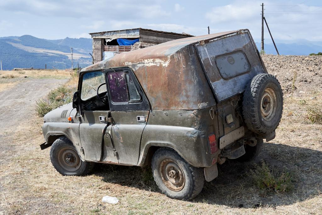 Sur les hauteurs du village abandonné de Khot [Arménie] - 2022