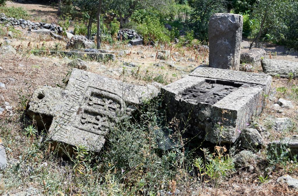 Village abandonné de Khot, le cimetière [Arménie] - 2022