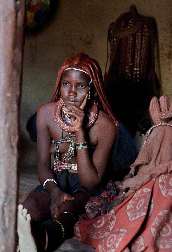 A l'intérieur d'une hutte - Pays Himba [Namibie] - 2021