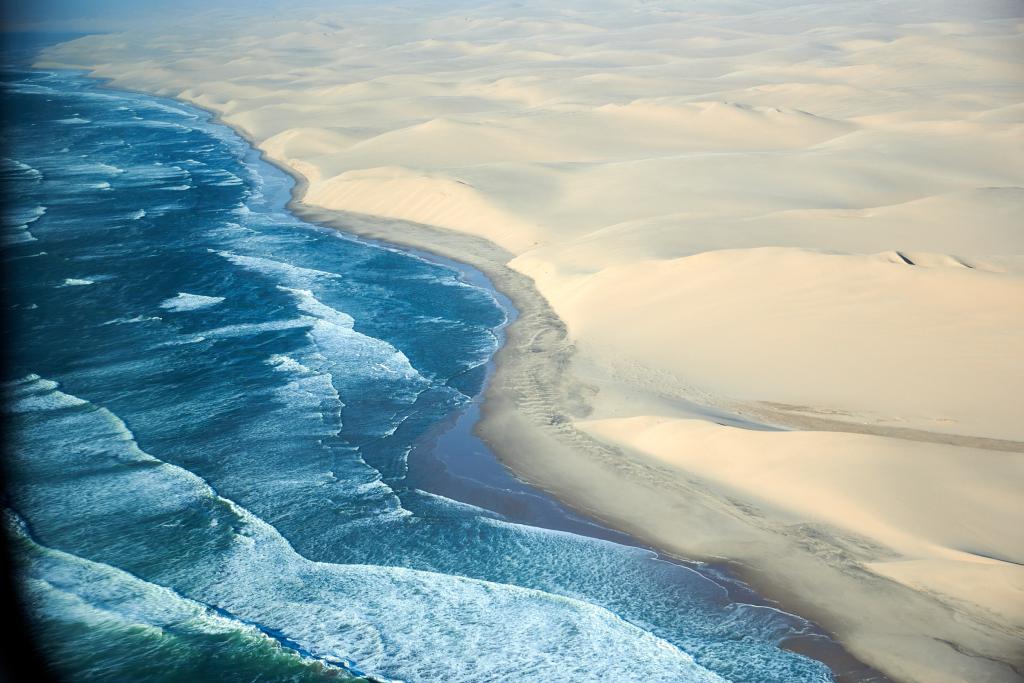 Rencontre entre les dunes et l'Atlantique [Namibie] - 2021