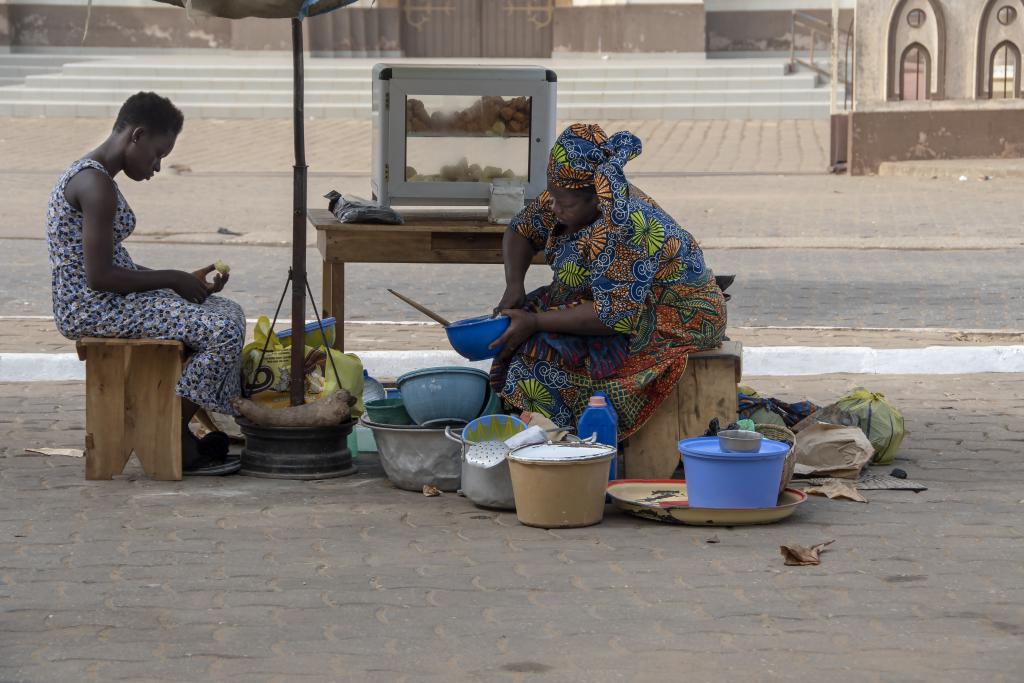 Devant la cathédrale de Ouidah [Bénin] - 2018