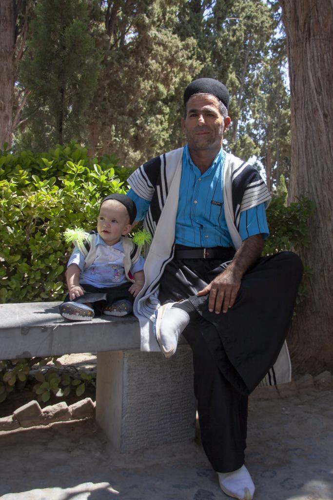 Père et fils bakhtiaris, à Kashan [Iran] - 2018