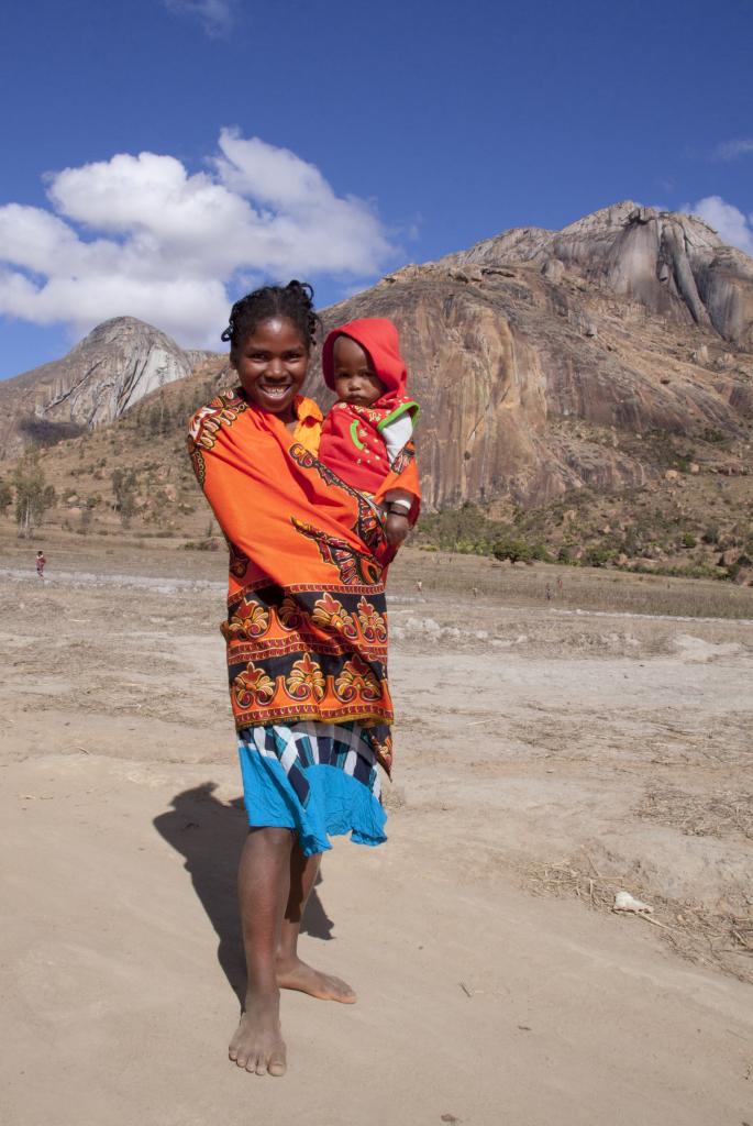 Villages en amont de la réserve d'Anja [Madagascar] - 2017