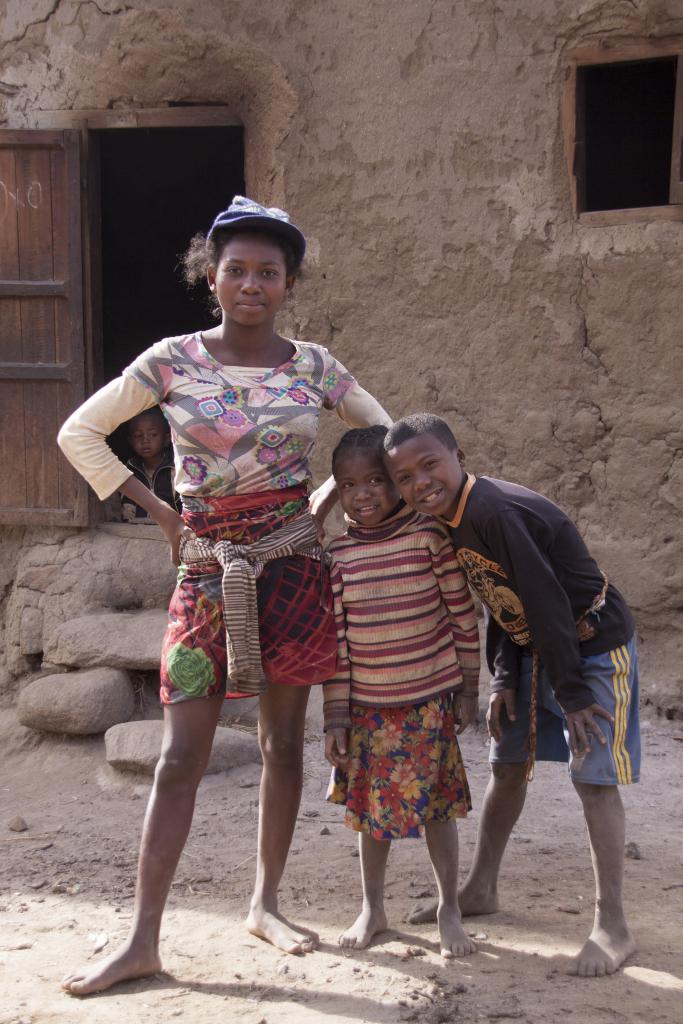 Villages en amont de la réserve d'Anja [Madagascar] - 2017