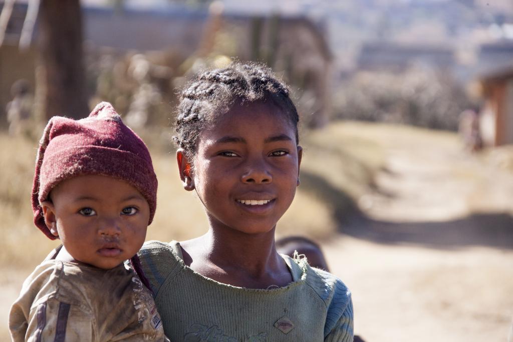 Villages en amont de la réserve d'Anja [Madagascar] - 2017