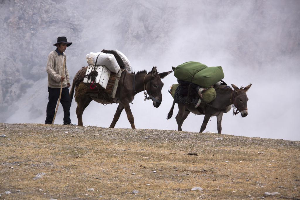 Dans les nuages, Monts Fanskye [Tadjikistan] - 2013