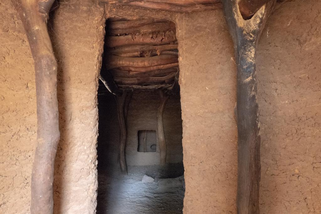 Intérieur d'une tata somba [Bénin] - 2018