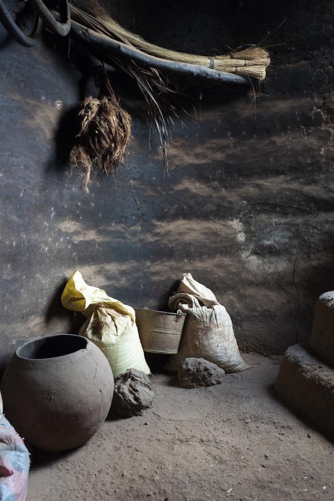 Intérieur d'une tata somba [Bénin] - 2018