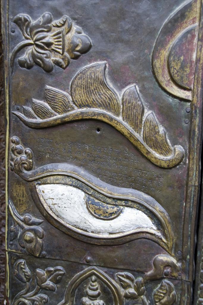 Oeil de Buddha sur une porte du Golden Temple